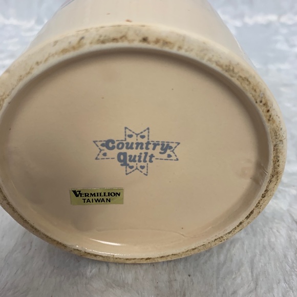 Beige Country Quilt Ceramic Milk Jug Vintage Taiwa - Picture 3 of 7